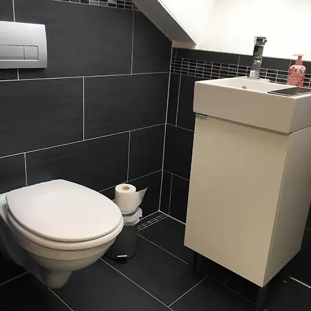 Wunderbar. Ueber Den Daechern 3*